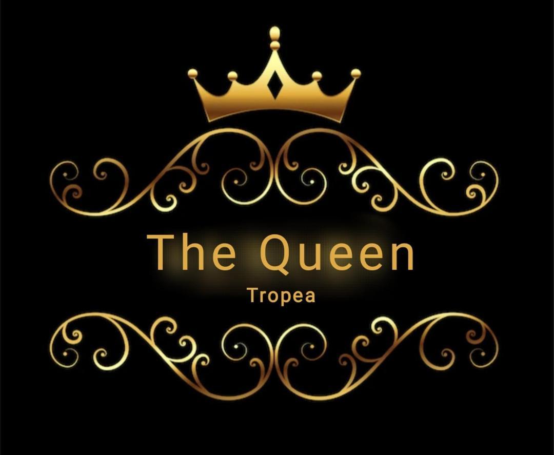 The Queen تروبيا المظهر الخارجي الصورة